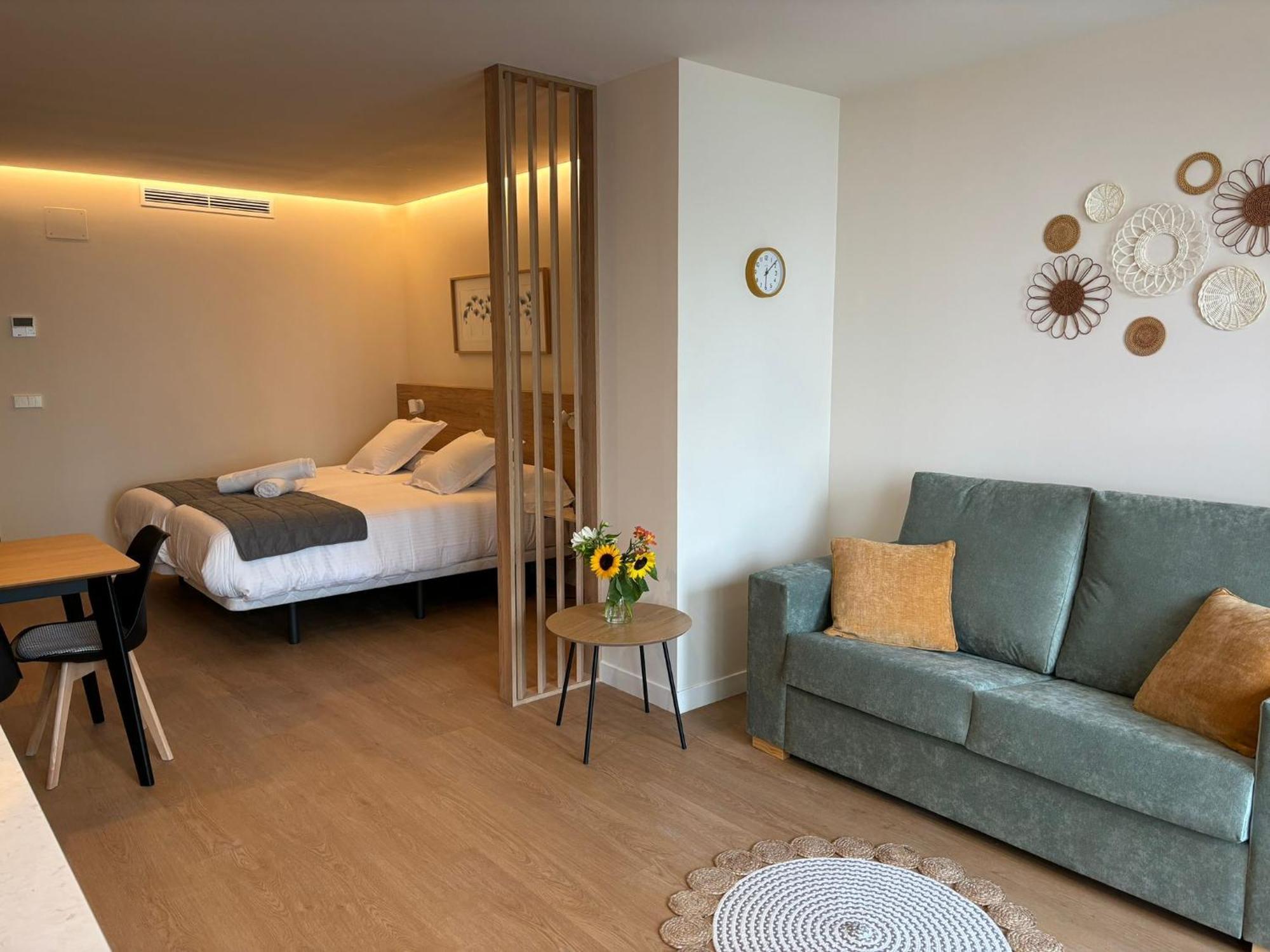 Apartamentos Joaquin Costa Santander Exterior photo